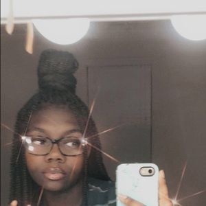 Meet your Posher, Aviyon